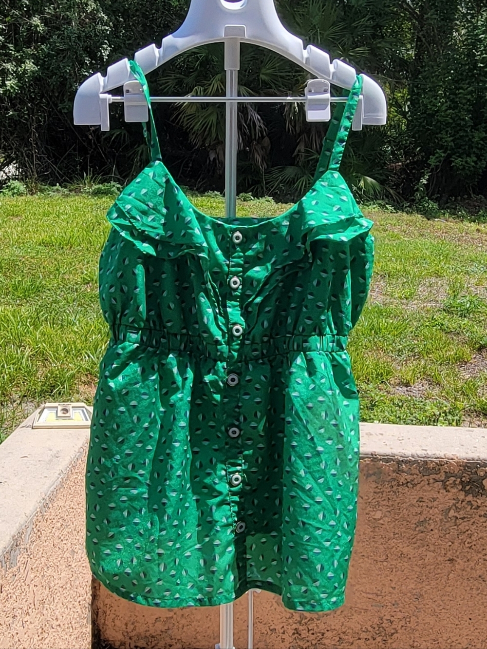 Torrid Tank Top Womens Size 2 Green Button Front Ruffle Hem Peplum Babydoll Cami